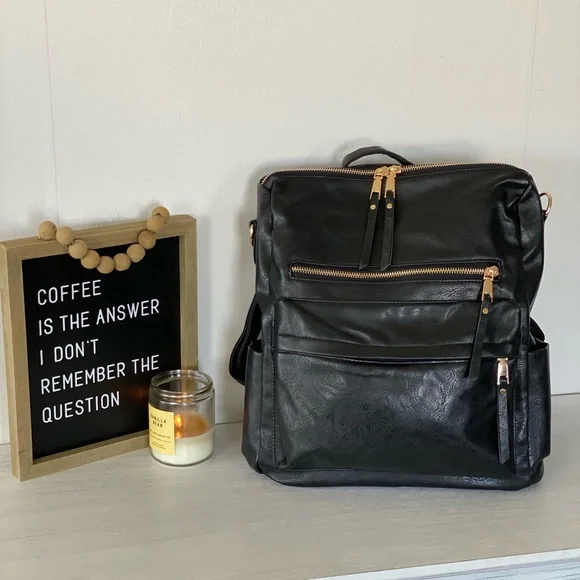 Brand NEW Camden Convertible Backpack in Black 🖤 - Picture 7 of 15